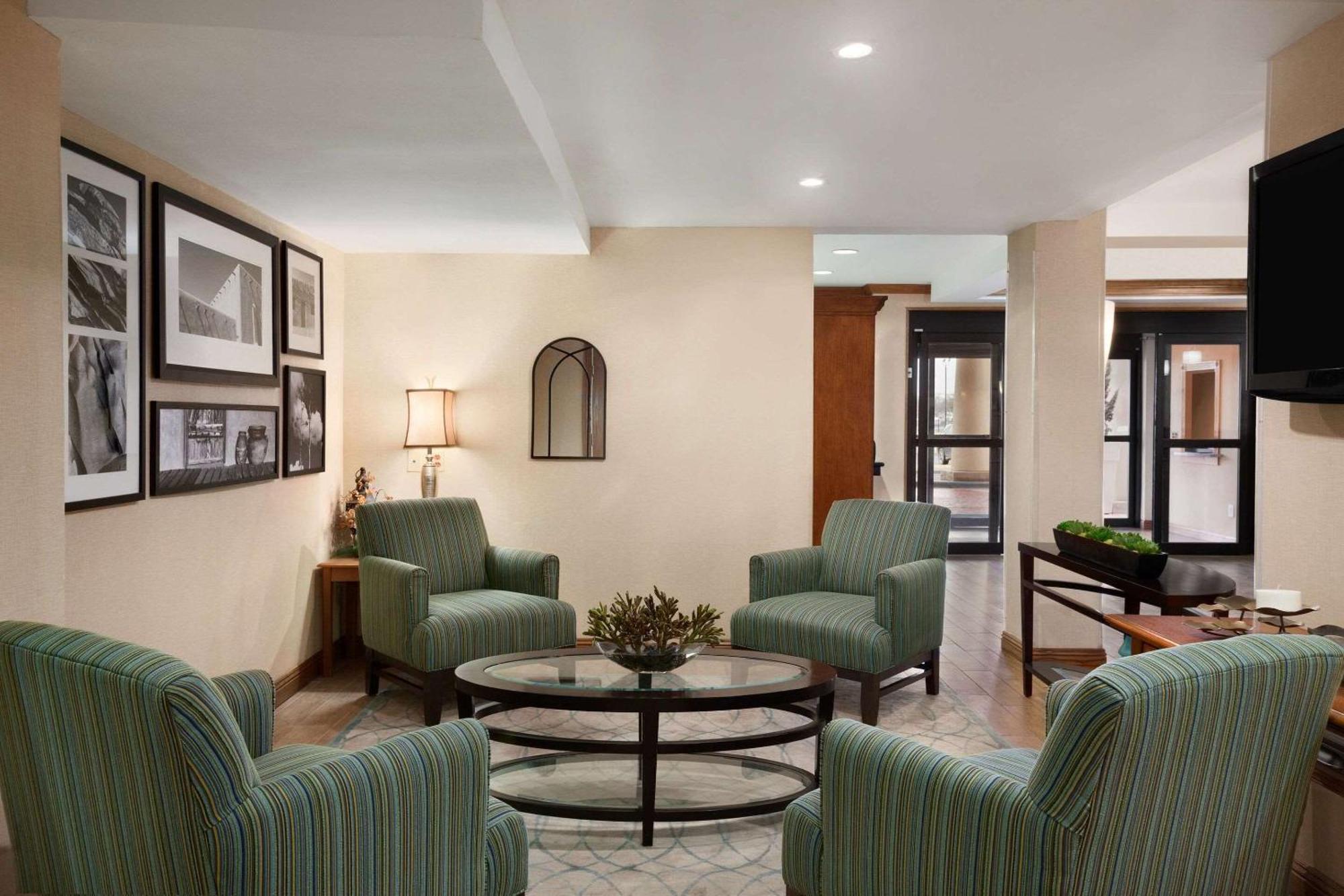 Country Inn & Suites By Radisson, Lubbock, Tx Екстер'єр фото